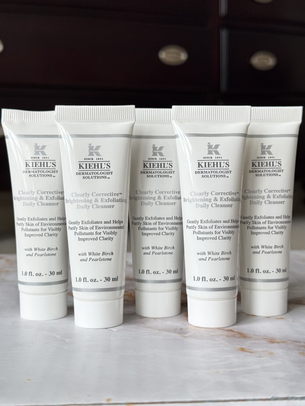 Kiehl's Clearly Corrective Brightening And Exfoliating Daily Cleaner - 5pc Set